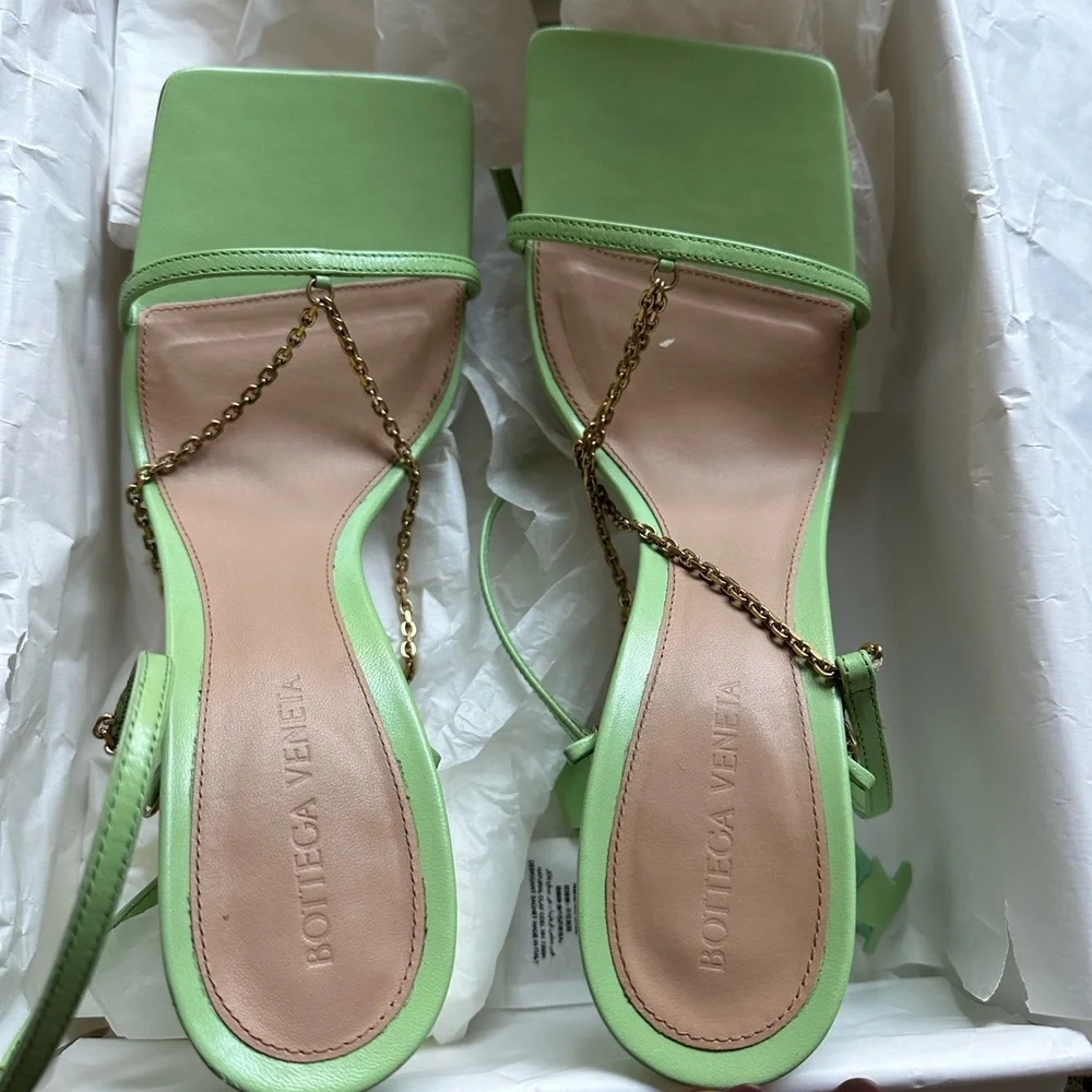Bottega Veneta Stretch Sandals in Pistachio - Picture 2 of 4